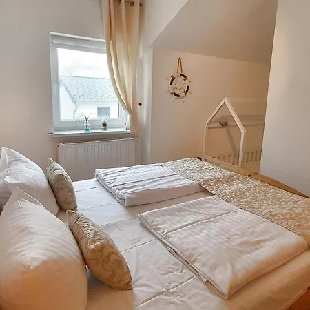 Ostseeperle Usedom App Leuchtturm * Gothen